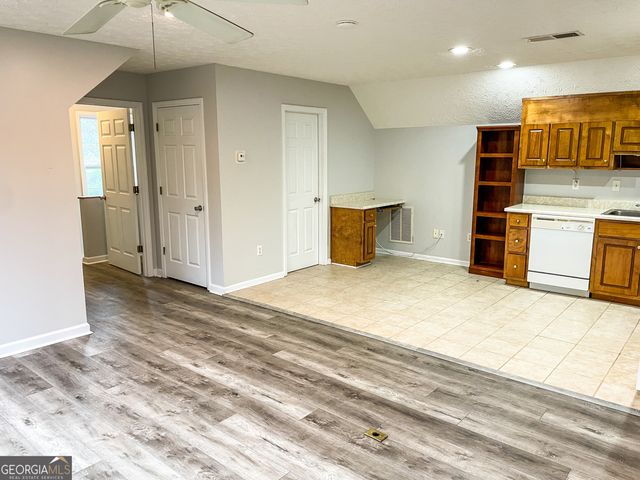 2117 W Grantville Road, Grantville, GA 30220