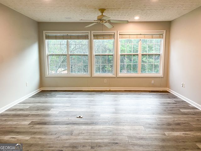 2117 W Grantville Road, Grantville, GA 30220