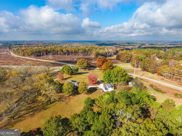 2117 W Grantville Road, Grantville, GA 30220