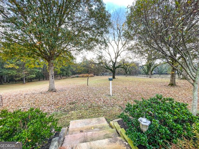 2117 W Grantville Road, Grantville, GA 30220