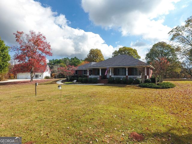 2117 W Grantville Road, Grantville, GA 30220