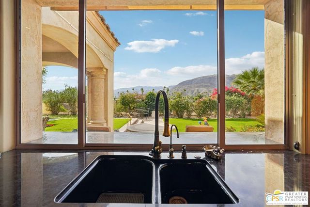20 Clancy Lane, Rancho Mirage, CA 92270