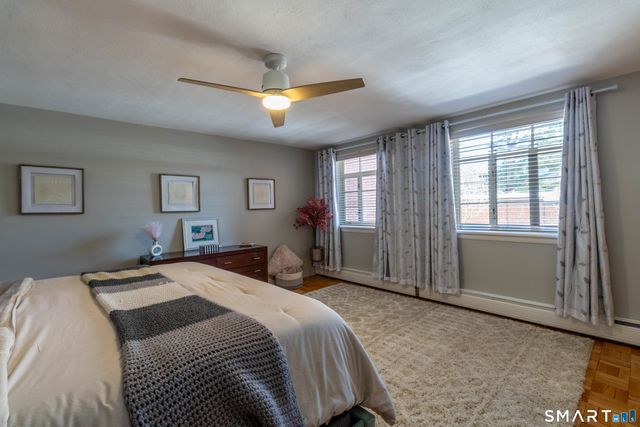 30 Outlook Avenue APT 104, West Hartford, CT 06119