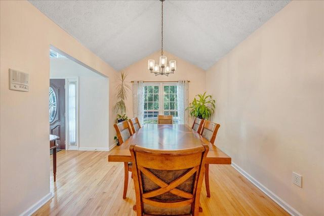 55 Walnut Trace DR, Hardy, VA 24101