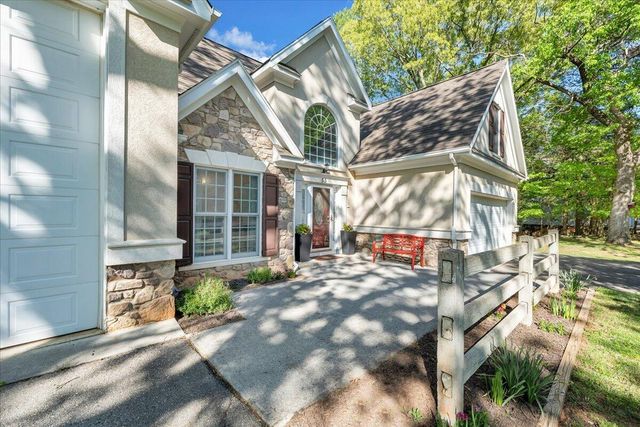 55 Walnut Trace DR, Hardy, VA 24101