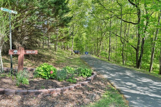 55 Walnut Trace DR, Hardy, VA 24101