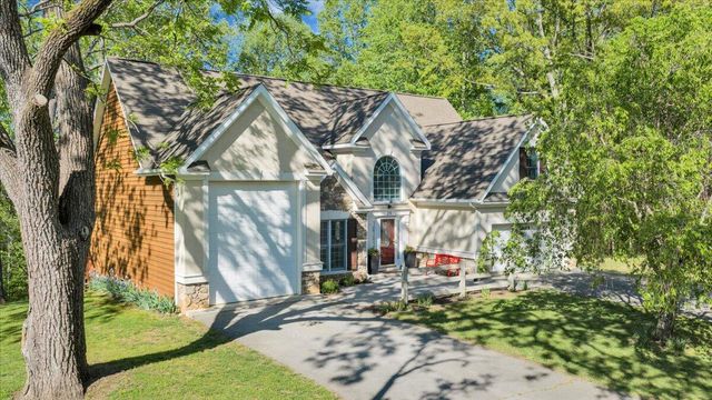55 Walnut Trace DR, Hardy, VA 24101