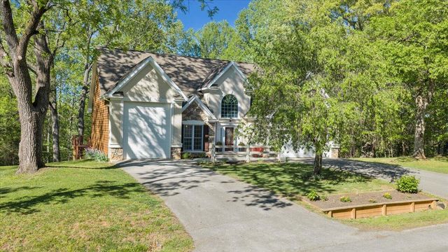 55 Walnut Trace DR, Hardy, VA 24101