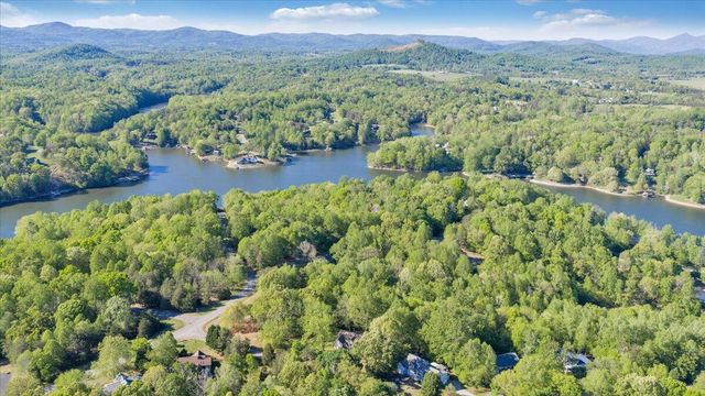55 Walnut Trace DR, Hardy, VA 24101