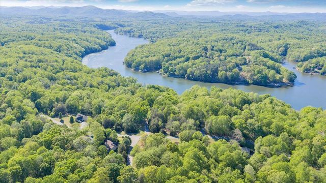 55 Walnut Trace DR, Hardy, VA 24101
