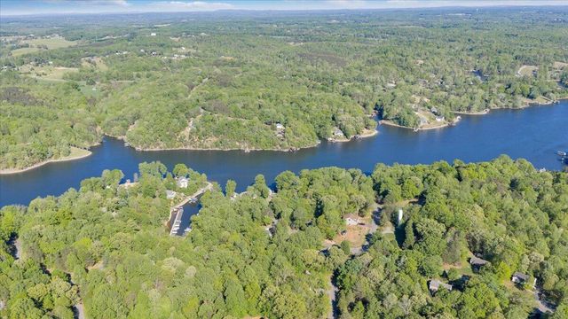 55 Walnut Trace DR, Hardy, VA 24101