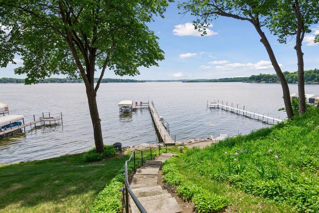 5573 Bartlett Boulevard, Mound, MN 55364