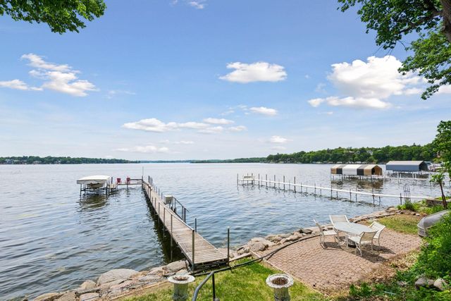 5573 Bartlett Boulevard, Mound, MN 55364
