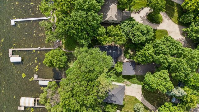 5573 Bartlett Boulevard, Mound, MN 55364