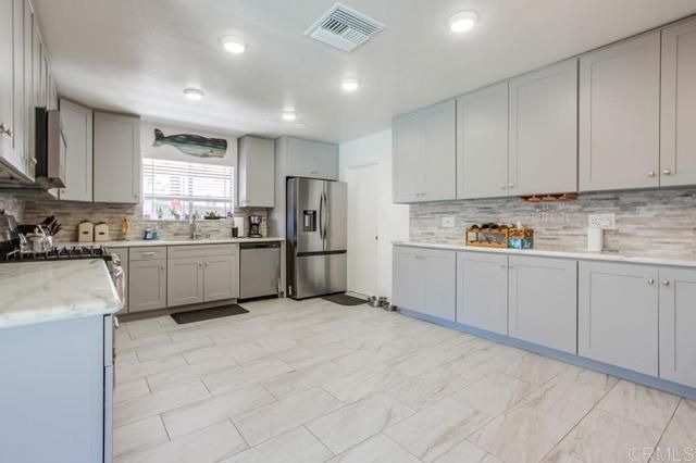 3018 Thunder Drive, Oceanside, CA 92056