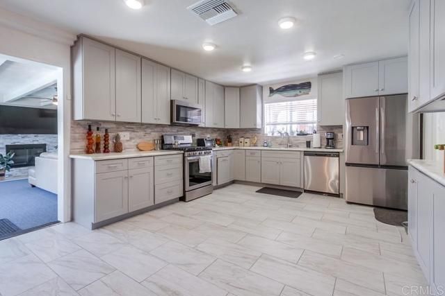 3018 Thunder Drive, Oceanside, CA 92056