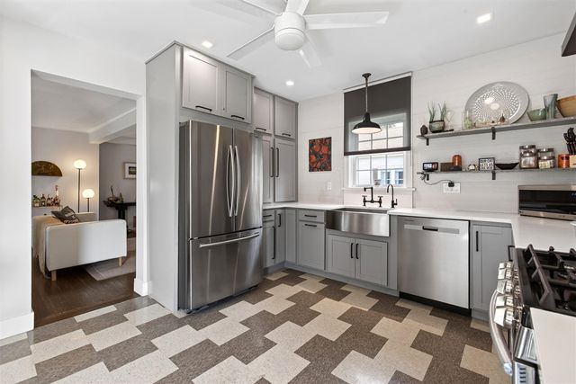 104 E Locust Street, Three Oaks, MI 49128