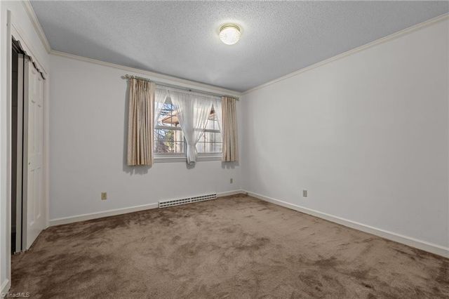 304 Irving Park Drive, Kernersville, NC 27284