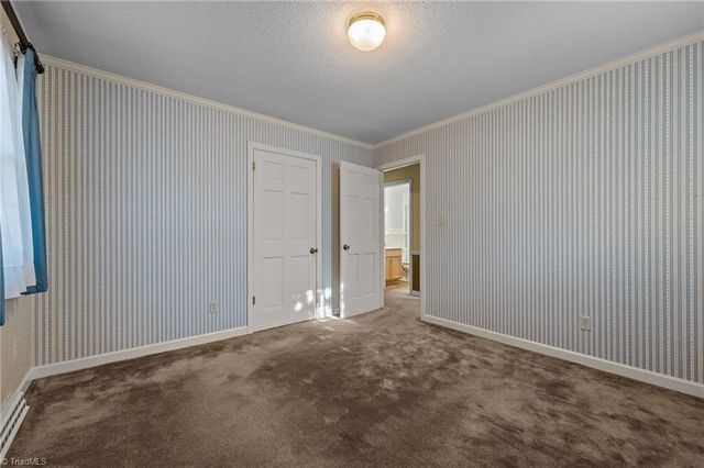 304 Irving Park Drive, Kernersville, NC 27284