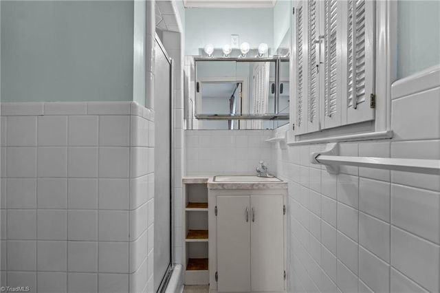 304 Irving Park Drive, Kernersville, NC 27284