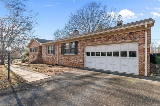 304 Irving Park Drive, Kernersville, NC 27284