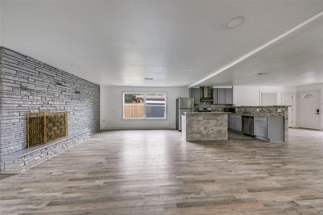 4524 Harvey, Mesquite, TX 75150