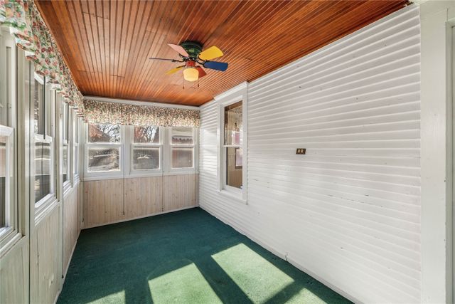 4685 E 46th Street, Des Moines, IA 50317