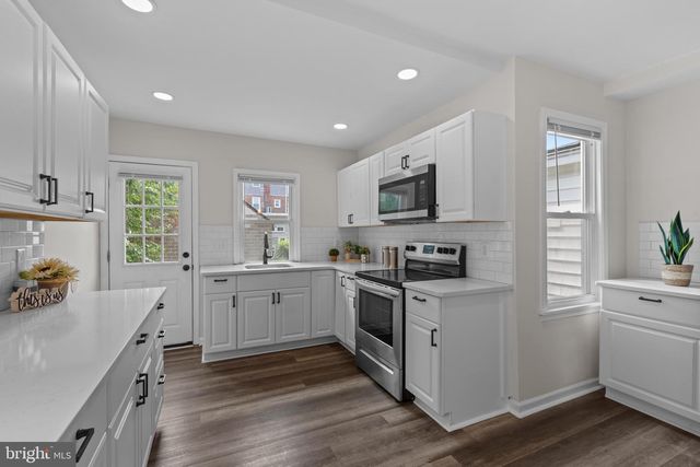 20 MELROSE AVE, Lansdowne, PA 19050