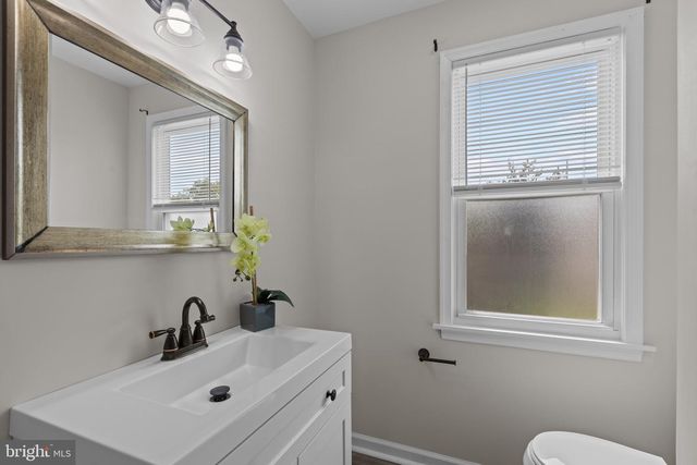 20 MELROSE AVE, Lansdowne, PA 19050