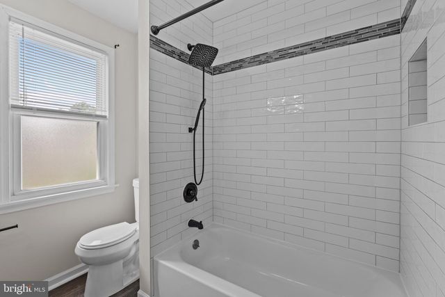 20 MELROSE AVE, Lansdowne, PA 19050