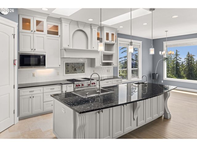 12567 Se VERLIE St, Happy Valley, OR 97086