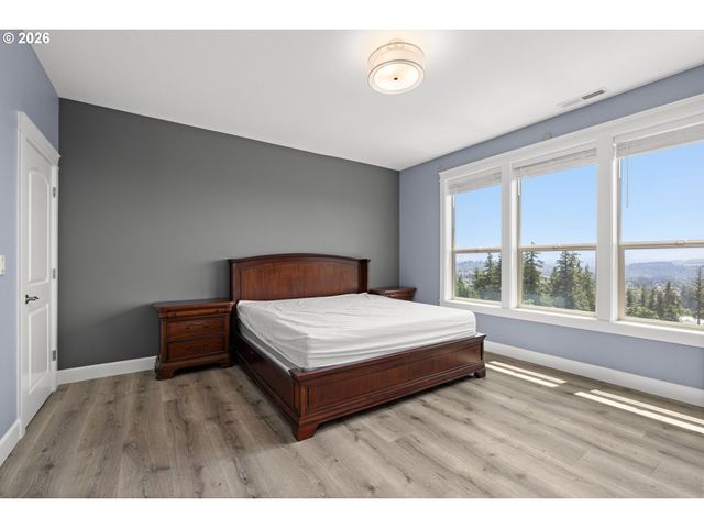 12567 Se VERLIE St, Happy Valley, OR 97086