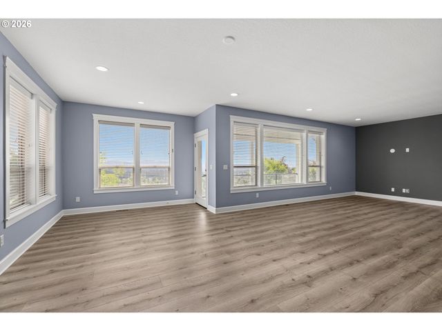 12567 Se VERLIE St, Happy Valley, OR 97086