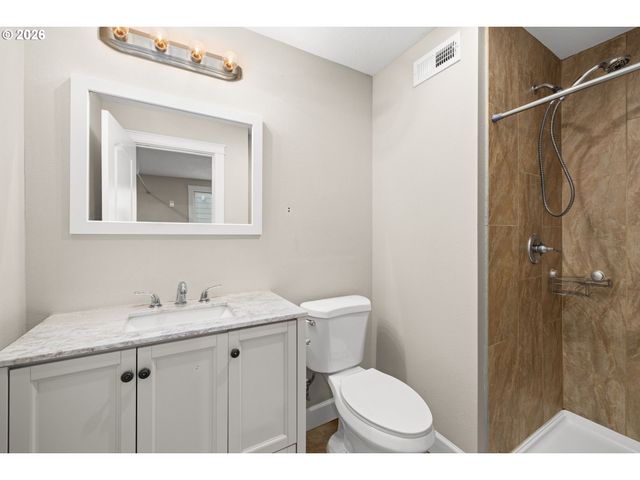 12567 Se VERLIE St, Happy Valley, OR 97086