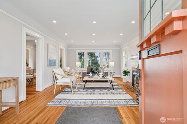 1911 12th Avenue S, Seattle, WA 98144