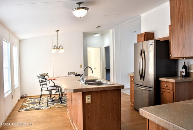 117 LAKE VIEW Avenue, Georgetown, FL 32139