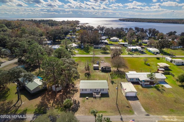 117 LAKE VIEW Avenue, Georgetown, FL 32139