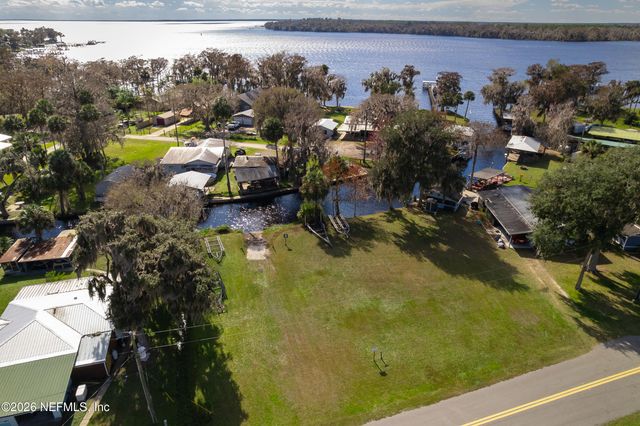 117 LAKE VIEW Avenue, Georgetown, FL 32139