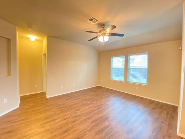 2105 Meadow Park Drive, Princeton, TX 75407