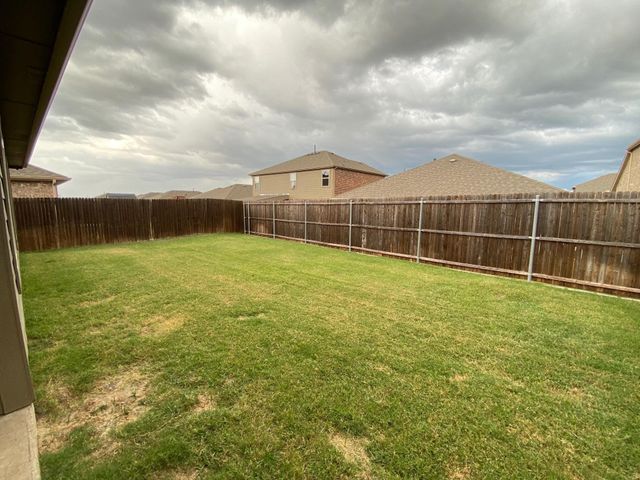 2105 Meadow Park Drive, Princeton, TX 75407