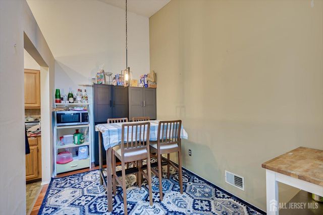 45 Amethyst Way, Franklin, NJ 08823