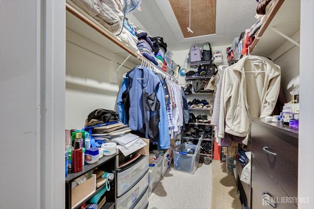 45 Amethyst Way, Franklin, NJ 08823