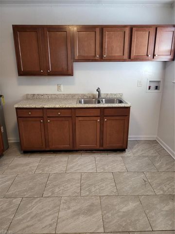 2806 Rosalee DR, Hampton, VA 23661