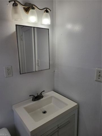 2806 Rosalee DR, Hampton, VA 23661