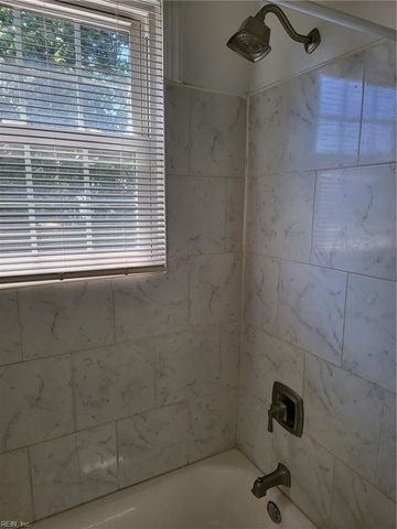 2806 Rosalee DR, Hampton, VA 23661