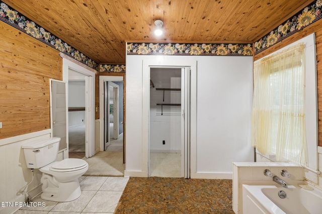 2512 Clearwater Rd, Athens, TN 37303