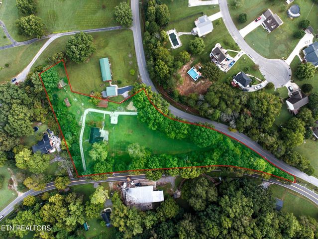 2512 Clearwater Rd, Athens, TN 37303