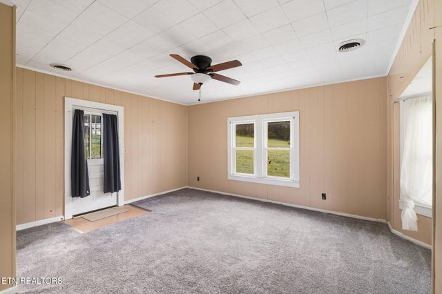 2512 Clearwater Rd, Athens, TN 37303