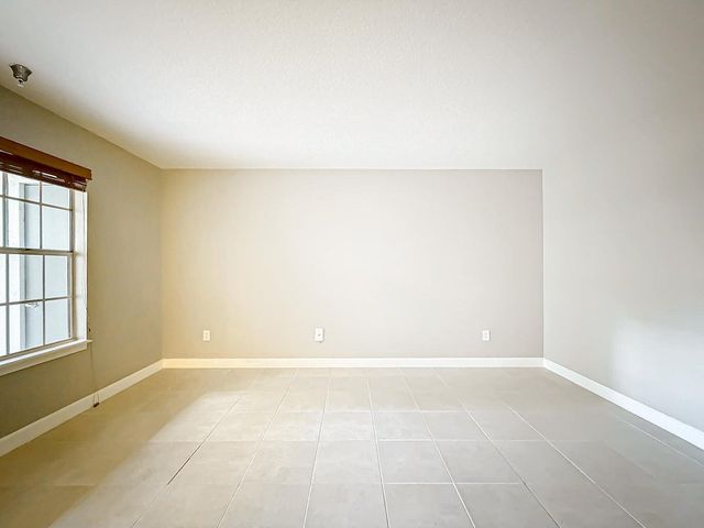 1020 CRYSTAL Way M, Delray Beach, FL 33444