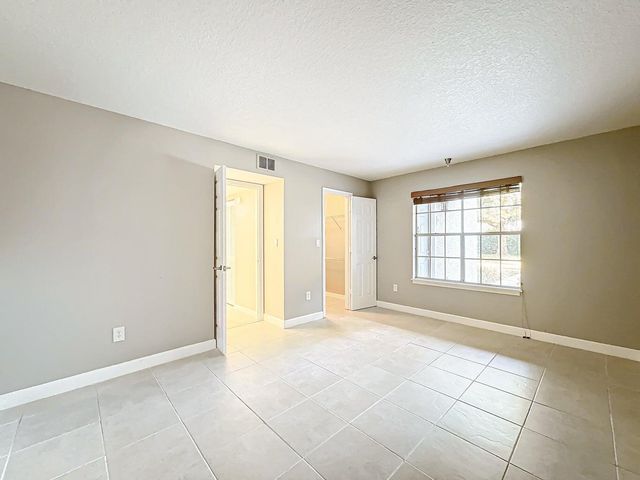 1020 CRYSTAL Way M, Delray Beach, FL 33444